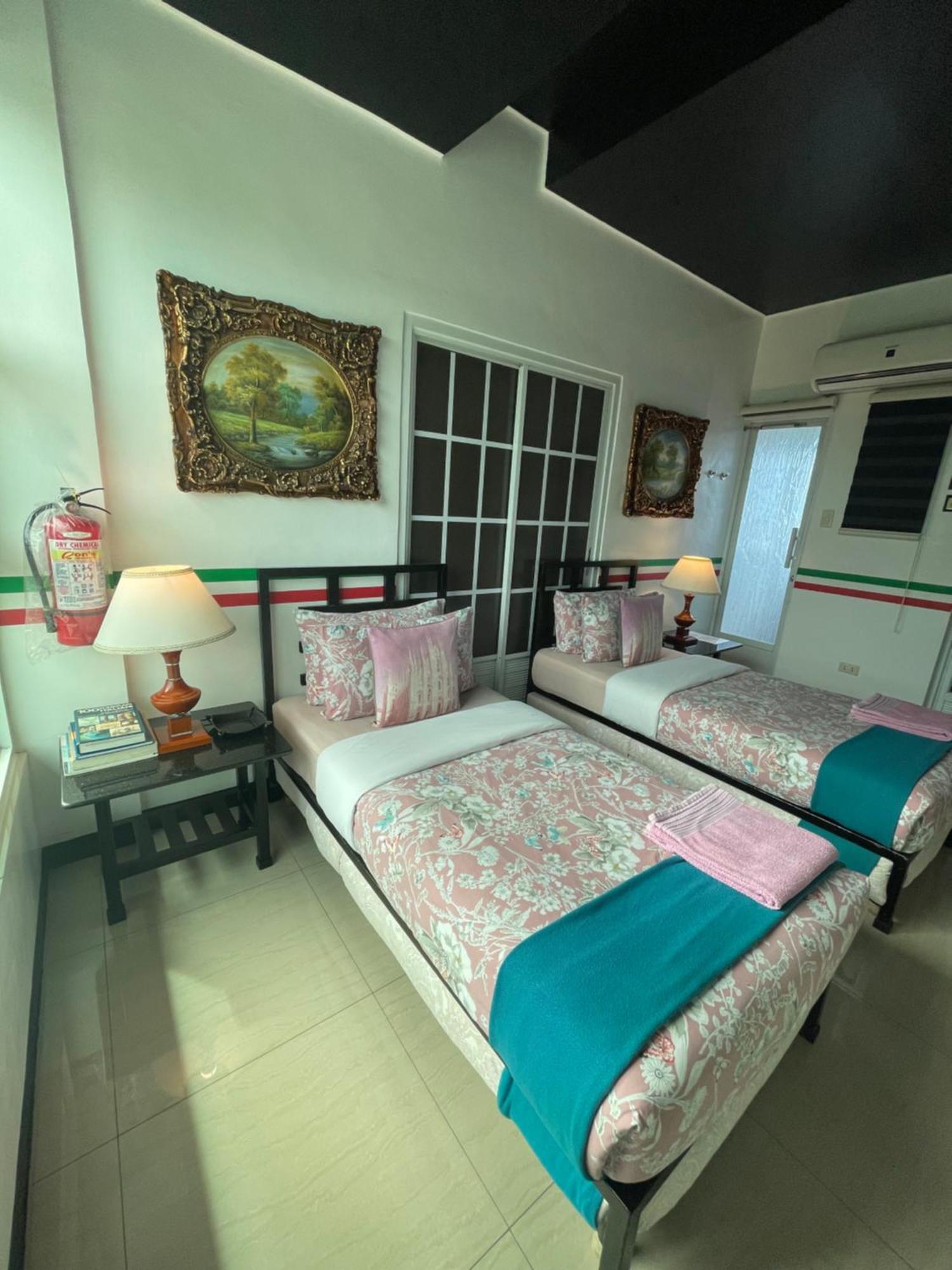 Italy Condotel Darasa Tanauan  Exterior photo